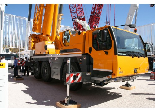 Автокран Liebherr LTM 1060 60 тонн