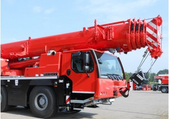 Автокран Liebherr LTM 1055 с гуськом 55 тонн